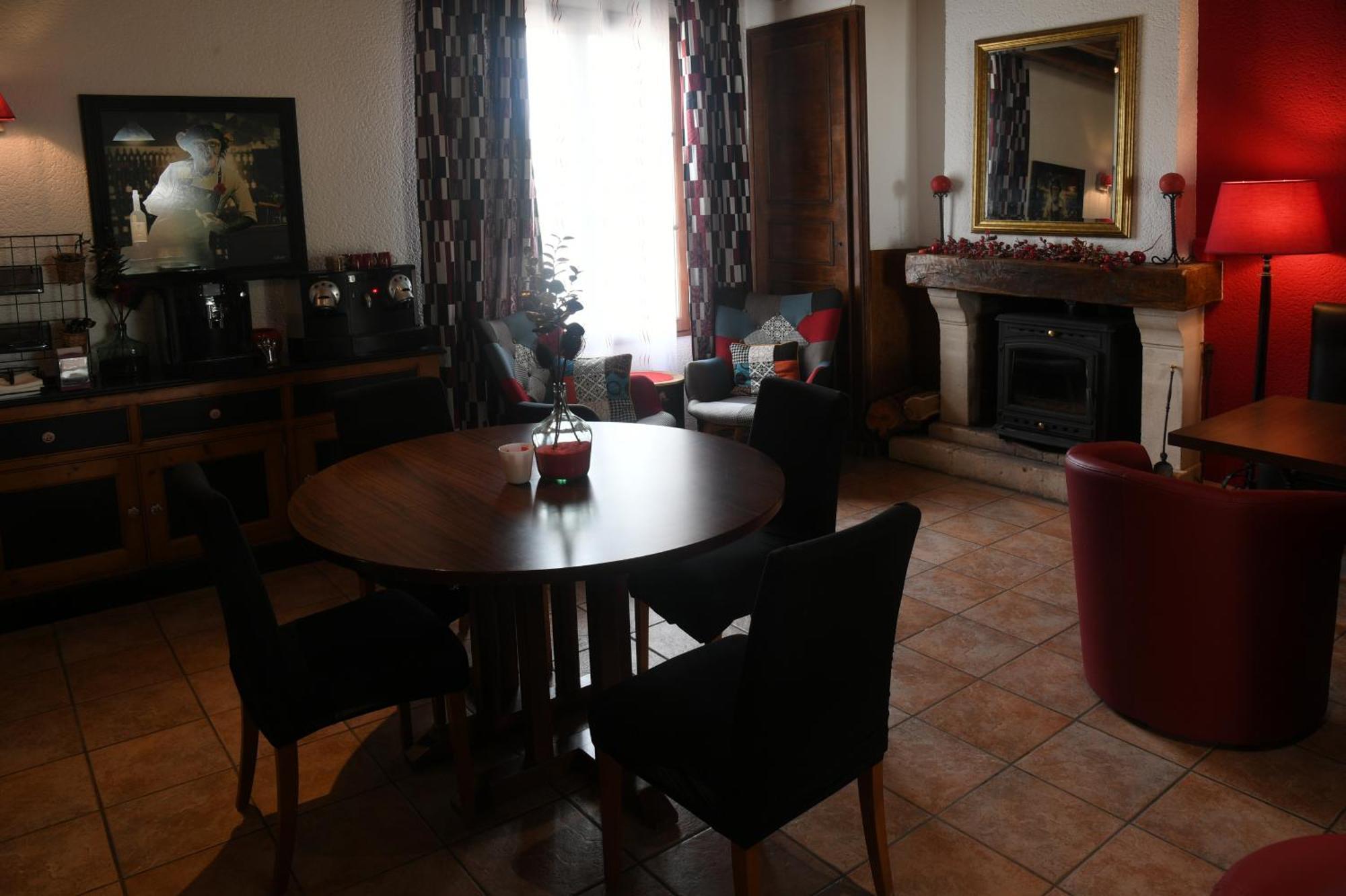 Logis Auberge De Launay Limeray Exterior photo